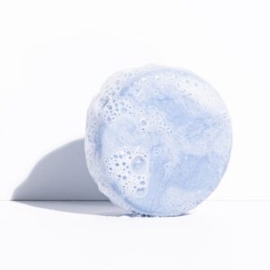 CZTERY SZPAKI Delikatny szampon do włosów w kostce